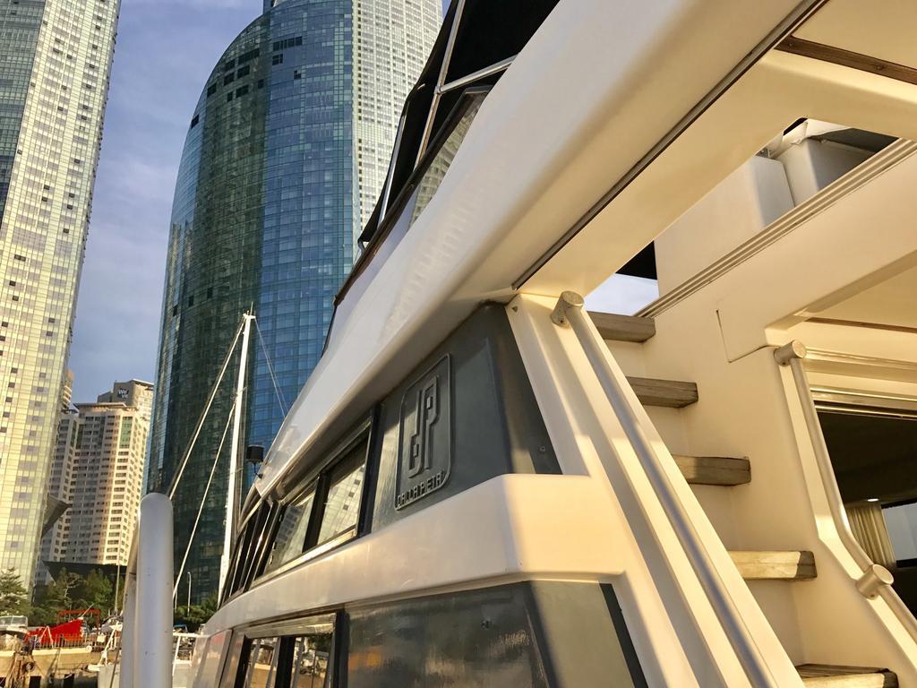 Sea And Yacht Hotel Busan Buitenkant foto