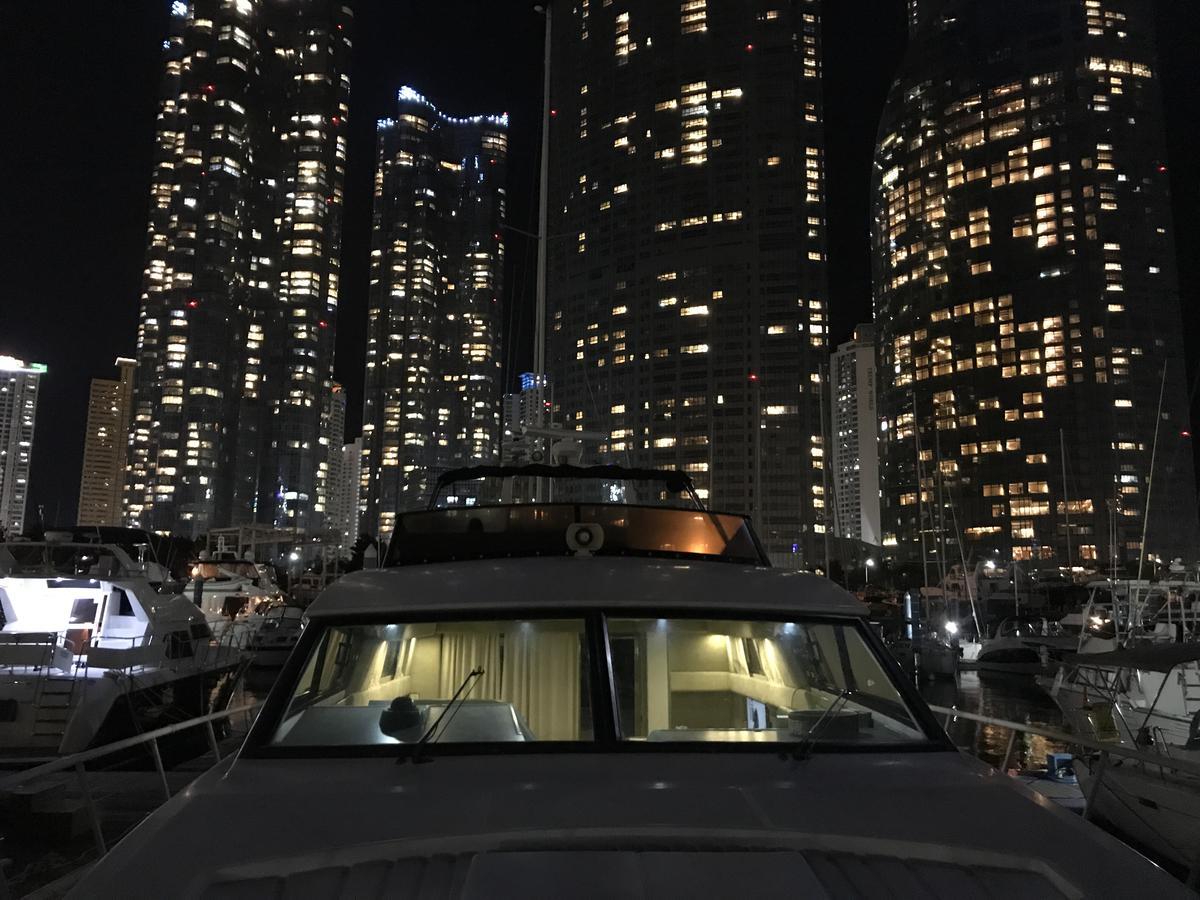 Sea And Yacht Hotel Busan Buitenkant foto